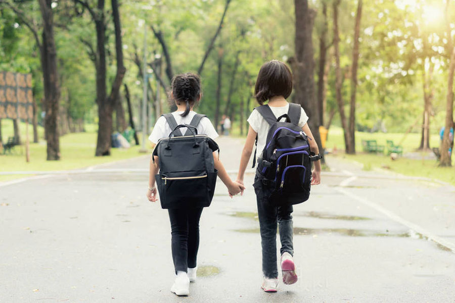 Pilih beg sekolah yang sesuai untuk anak anda!